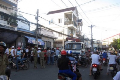 Tai nạn giao thông ngày 10/4: Đi khám bệnh về, 2 mẹ con tử vong dưới gầm xe tải