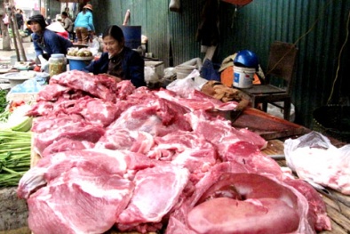 Giá thịt lợn hơi giảm sốc, siêu thị vẫn bán cao ngất ngưởng: Vì sao?