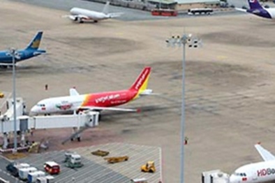 Hàng không tăng giá, 'cháy vé' dịp lễ 30/4