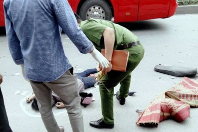 TP Uông Bí: Va chạm với xe làm đường, mẹ tử vong, con nhỏ nhập viện