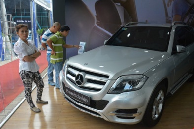 Giá trung bình ô tô nhập về Việt Nam chỉ còn hơn 340 triệu đồng/chiếc