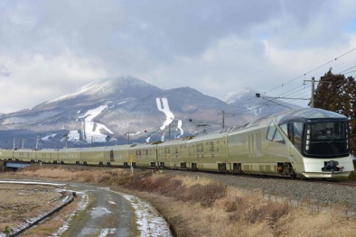 Cận cảnh chuyến tàu siêu sang giá vé lên tới 10.000 USD ở Nhật