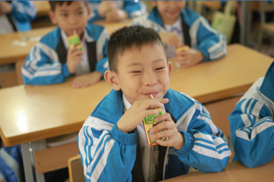 Vinasoy trao nguồn dinh dưỡng lành cho trẻ em Việt Nam