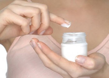 Ớn lạnh vì quảng cáo trên trời, bẫy người tiêu dùng