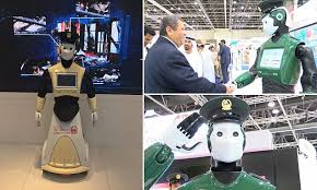 Cận cảnh cảnh sát người máy đầu tiên trên thế giới ở Dubai