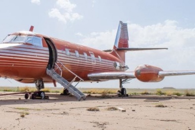 Vì sao chiếc máy bay gỉ sét, nằm không 35 năm có giá lên tới 79 tỷ đồng?