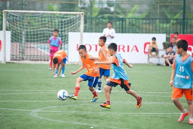 Khởi động Giải Bóng đá nhi đồng cúp Fami kid 2017