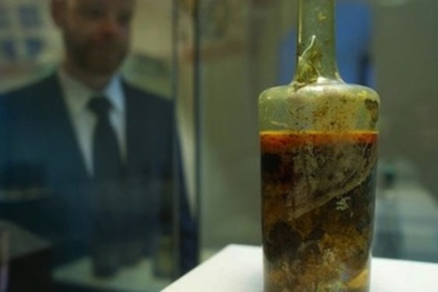 Lý do không một nhà khoa học nào dám mở bình rượu hơn 1.600 năm 