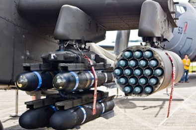 Tên lửa Mỹ bay 'cắm đầu' vào mục tiêu khiến địch khiếp sợ