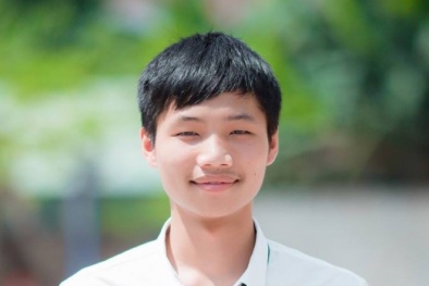 Thủ khoa đạt 3 điểm 10 THPT quốc gia: ‘Cảm ơn vì bố mẹ cho em tự học’