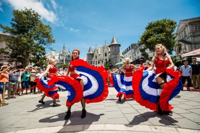 Hè vui bất tận khi được 'Ngao du 5 châu, 4 biển cùng Sun World'