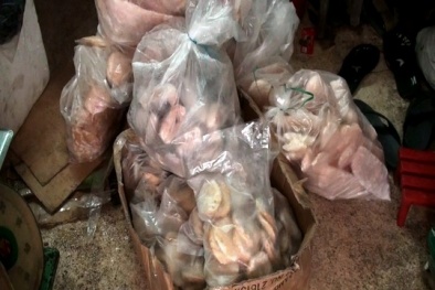 Cẩm Phả, Quảng Ninh: Thu giữ và tiêu hủy hàng loạt thực phẩm không đảm bảo