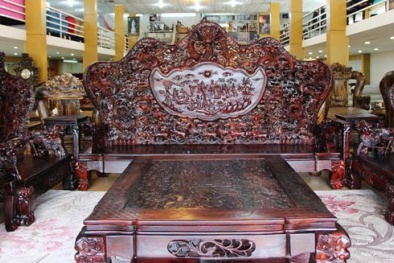 Choáng bộ bàn ghế gỗ trắc giá 12,8 tỷ của đại gia Hà Nội