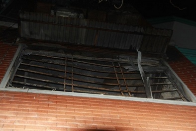 Liên tiếp những vụ cháy nhà vì gia chủ khoá cửa đi nghỉ mát, hàng xóm không vào cứu được