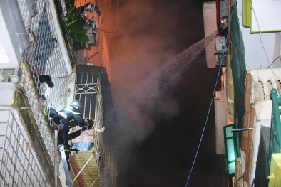 Vụ cháy nhà 4 tầng ở phố Vọng: 3 người thoát nạn