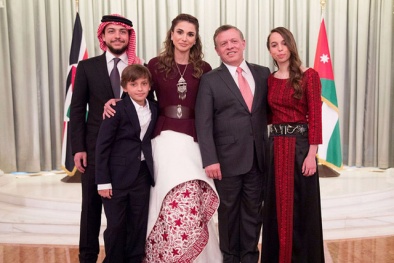 Chiêm ngưỡng khí chất hoàng gia của 15 gia đình hoàng tộc trên thế giới