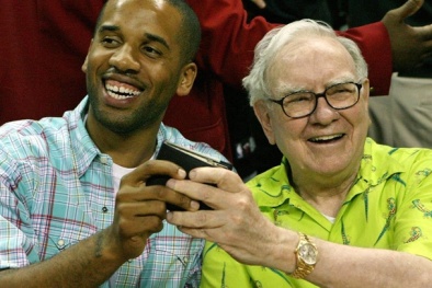 Tỷ phú Warren Buffett cũng cần... cầu may?