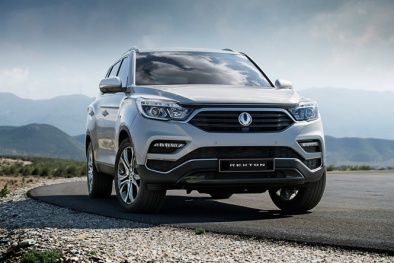 Mẫu SUV cỡ trung Ssangyong Rexton 2018 giá bán từ 803,3 triệu đồng có gì đặc biệt?