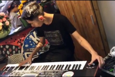 Khởi nghiệp âm nhạc: Nguyễn Bảo Khánh lại 'gây bão' khi chơi nhạc Rock trên đàn organ