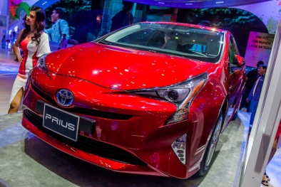 Toyota Prius vừa xuất hiện tại Việt Nam hấp dẫn cỡ nào?
