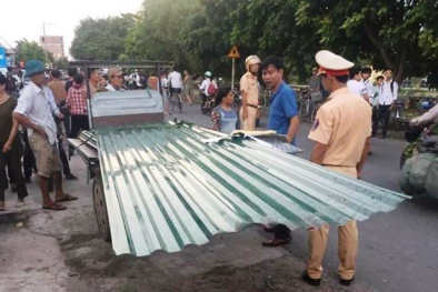 Va chạm với xe chở tôn, một người đàn ông ở Ninh Bình bị cứa cổ tử vong