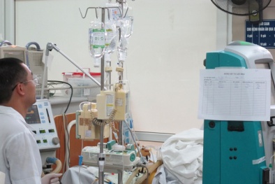 Uống 19 viên paracetamol trong 2 ngày để hạ sốt, chàng trai 22 tuổi viêm gan nặng