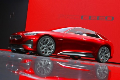 ‘Choáng’ trước vẻ đẹp long lanh của mẫu hatchback Kia Proceed Concept