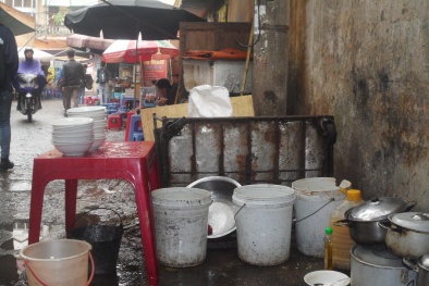 Hà Nội: Gần 20% cơ sở bán thức ăn đường phố không đảm bảo an toàn thực phẩm