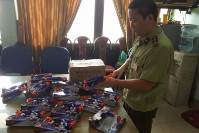 Hà Nội thu giữ lượng lớn đồ chơi bạo lực