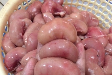 Kê gà 1 triệu đồng/kg: Hàng hiếm hở ra bán hết veo