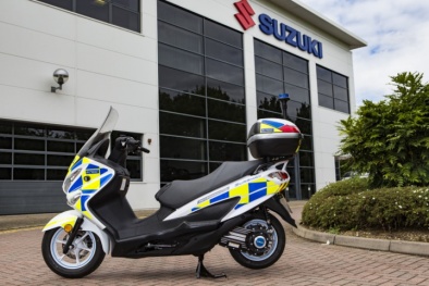 Khám phá xe tay ga Suzuki Burgman ‘thân thiện’ với môi trường của cảnh sát Anh