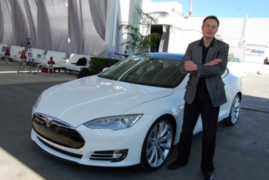 Tỷ phú Elon Musk sắp ra mắt xe bán tải điện