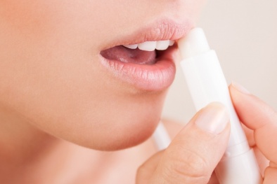 Điểm danh 10 loại son dưỡng chứa chứa thành phần độc hại vừa bị Pháp ‘tuýt còi’