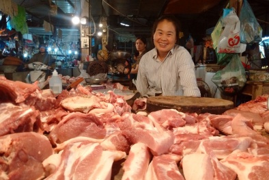 Giá cả thị trường ngày hôm nay (27/9): Giá thịt lợn hơi giữ ở mức ổn định