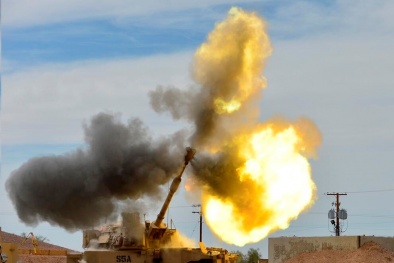 Vũ khí ‘hiệp sỹ’ phun hỏa lực khủng khiếp thiêu đốt mọi đối thủ đáng gờm