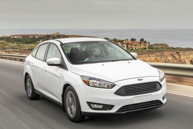 Ford Focus giảm giá ‘sốc’, giá bán chỉ ngang ngửa Honda City