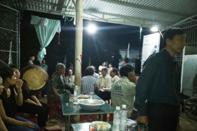 Lau chùi tủ lạnh bị điện giật tử vong, dấu hiệu nhận biết để tránh ‘họa’