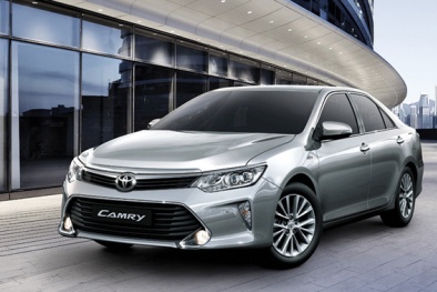 Ra mắt tại Việt Nam với giá từ 997 triệu đồng, Toyota Camry mới có gì đặc biệt?