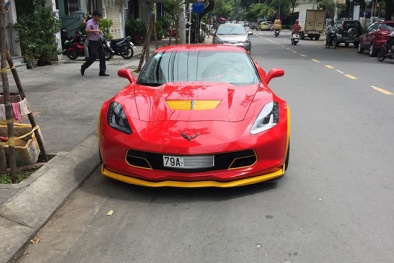 'Lạ lẫm' với Chevrolet Corvette C7 Z06 tiền tỷ đỏ rực tại Nha Trang