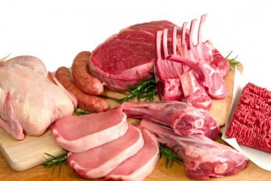 Trẻ có nguy cơ mắc ung thư nếu mẹ cho uống nhiều sữa bò và thực phẩm giàu protein