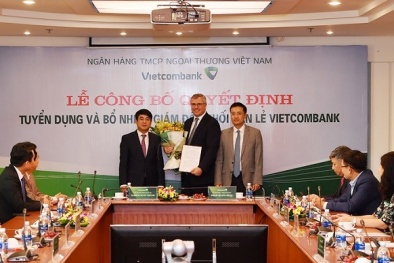 Nhân sự lãnh đạo là người nước ngoài đầu tiên trong lịch sử Vietcombank là ai?