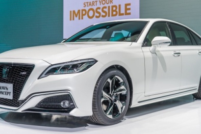 Huyền thoại Toyota Crown vừa ra mắt, lập tức ‘gây sốt’ trên thị trường