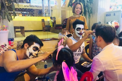 Lễ hội Halloween: Giới trẻ Sài thành tranh thủ kiếm bộn tiền tại phố ‘Tây” – Bùi Viện