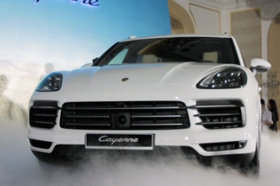 Ra mắt tại Việt Nam với giá từ 4,5 tỷ đồng, Porsche Cayenne 2018 có gì nổi trội?