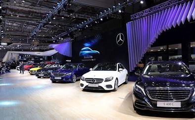 Thị trường ô tô Việt chững lại, chờ năm 2018?