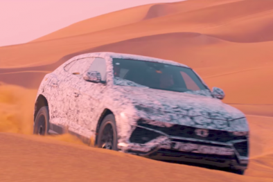 Rò rỉ hình ảnh siêu SUV Lamborghini Urus 'vô tư' chạy trên sa mạc