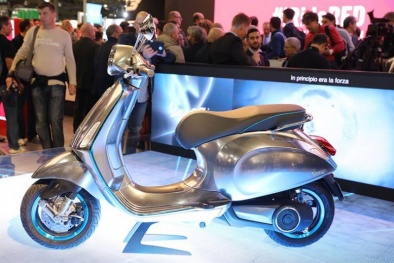 Mẫu xe điện Vespa Elettrica đầu tiên của Piaggio có gì hấp dẫn?