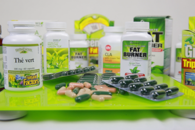 Canada cảnh báo nguy cơ tổn thương gan từ các loại thuốc chiết xuất trà xanh