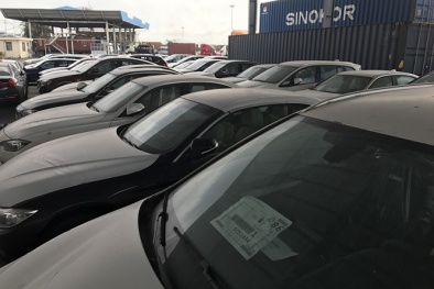 Lộ số tiền kho bãi hơn nửa tỷ/tháng của lô xe sang BMW ở cảng