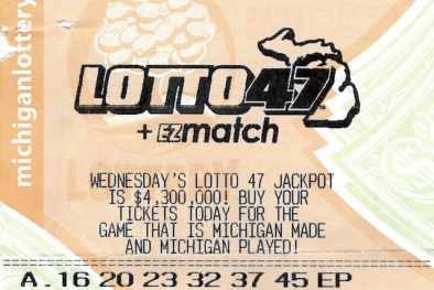 Mê chơi xổ số sắp vỡ nợ thì bất ngờ trúng giải 'khủng' 98 tỷ đồng